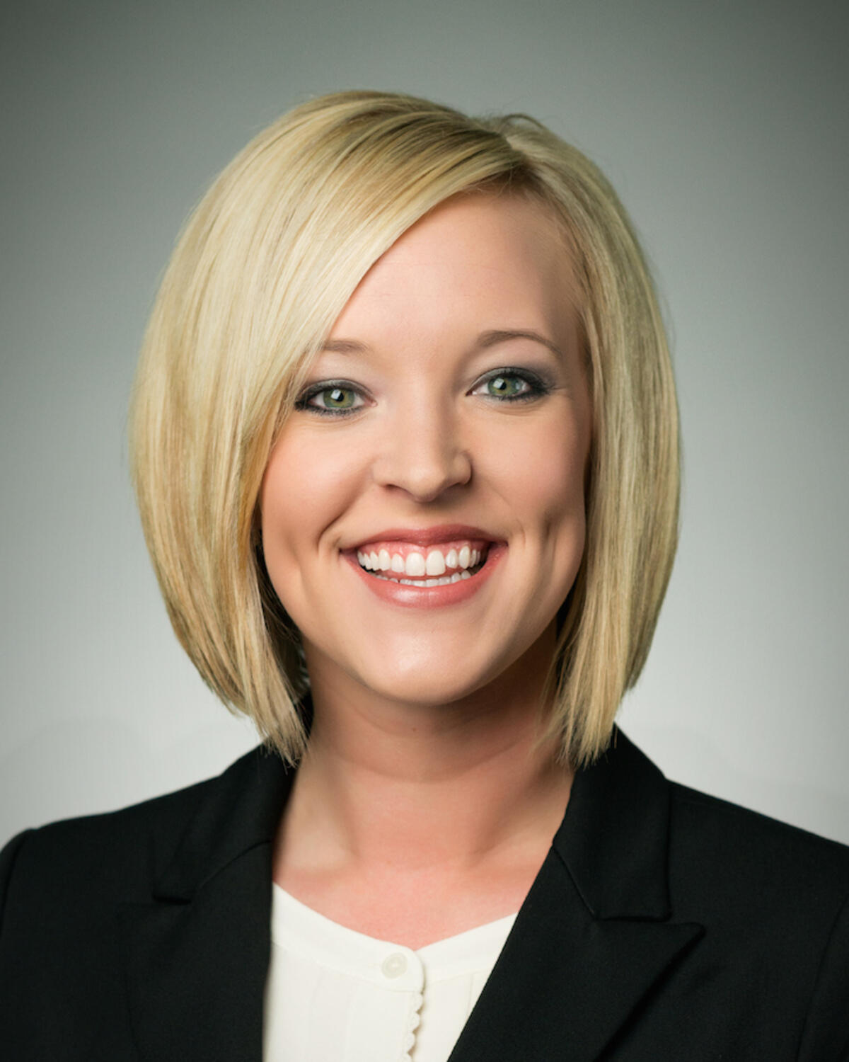 Headshot Image for Lindsay Owens